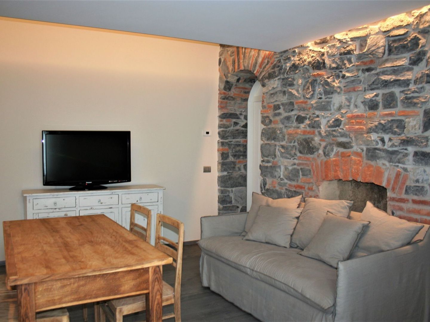 Joivy Elegant 1Br Flat Near City Centre Como Exteriör bild